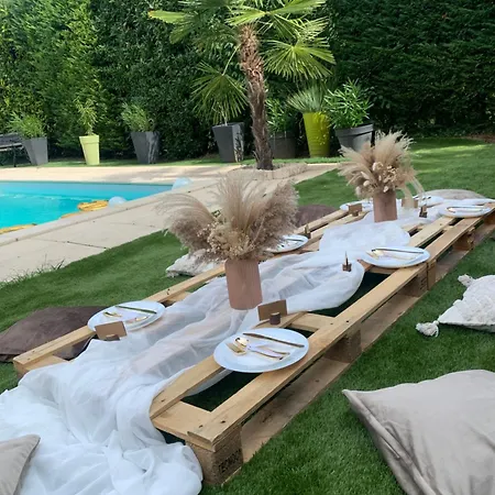 Proche Marche De Noel De Strasbourg