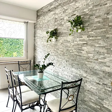 Proche Marche De Noel De Strasbourg *